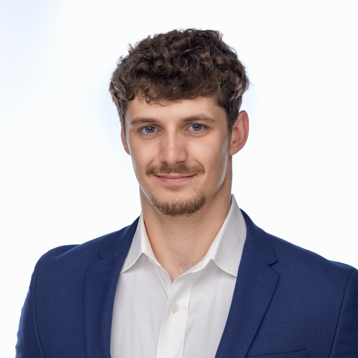 Zach Ayvazian, Founder of SureWay AI